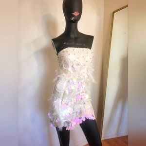 Atria designer cocktail dress- white Size 2